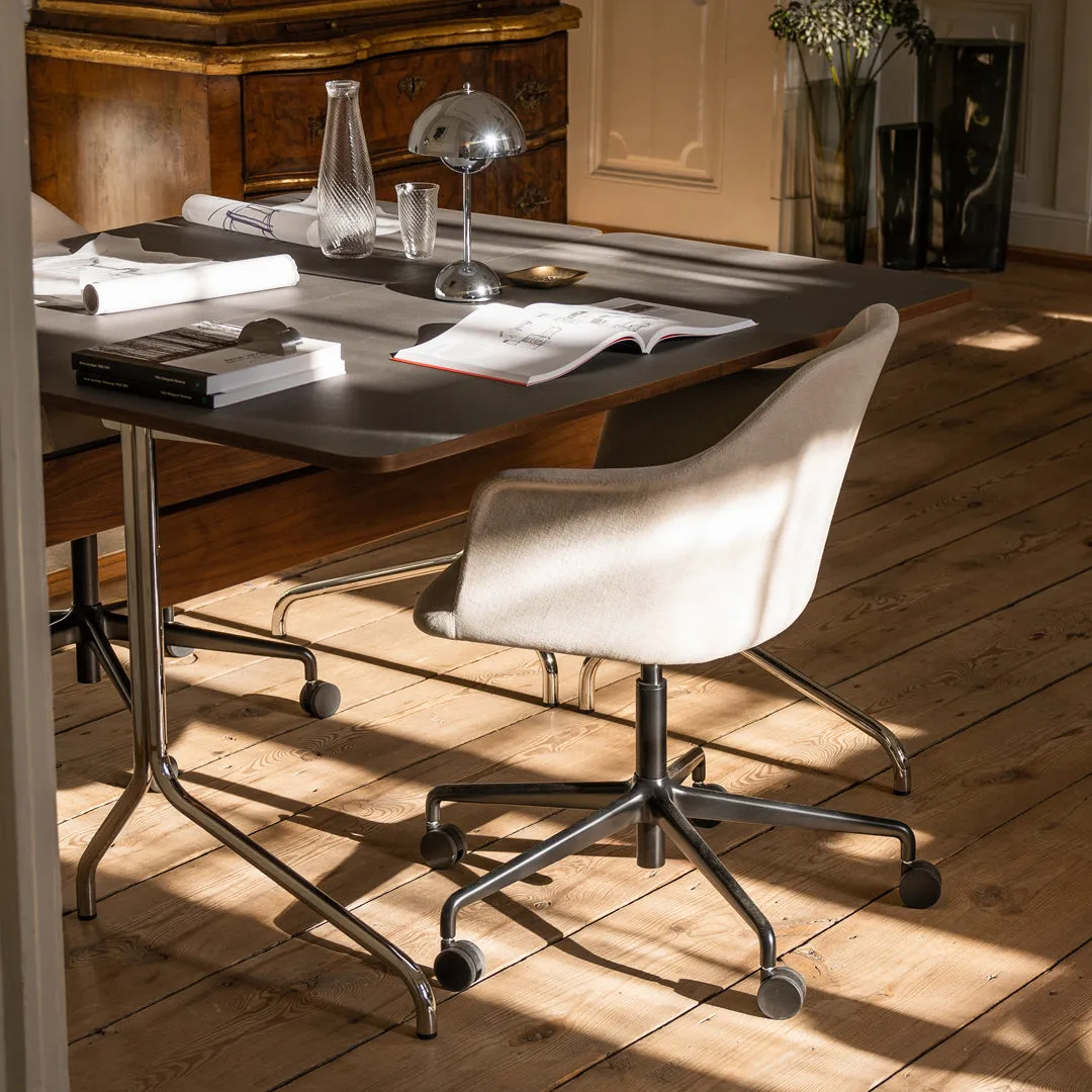 Pavilion AV16 Desk
