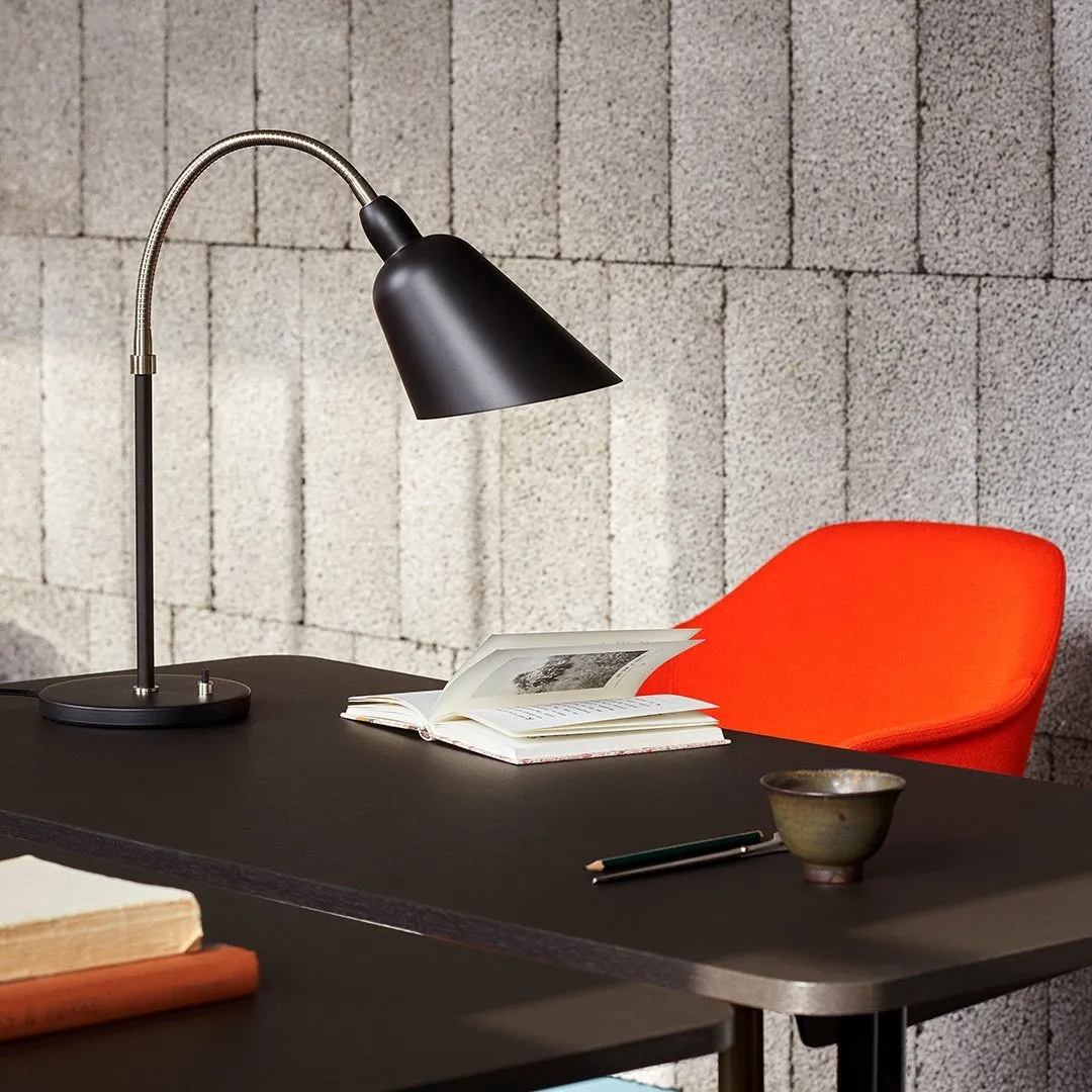 Pavilion AV16 Desk