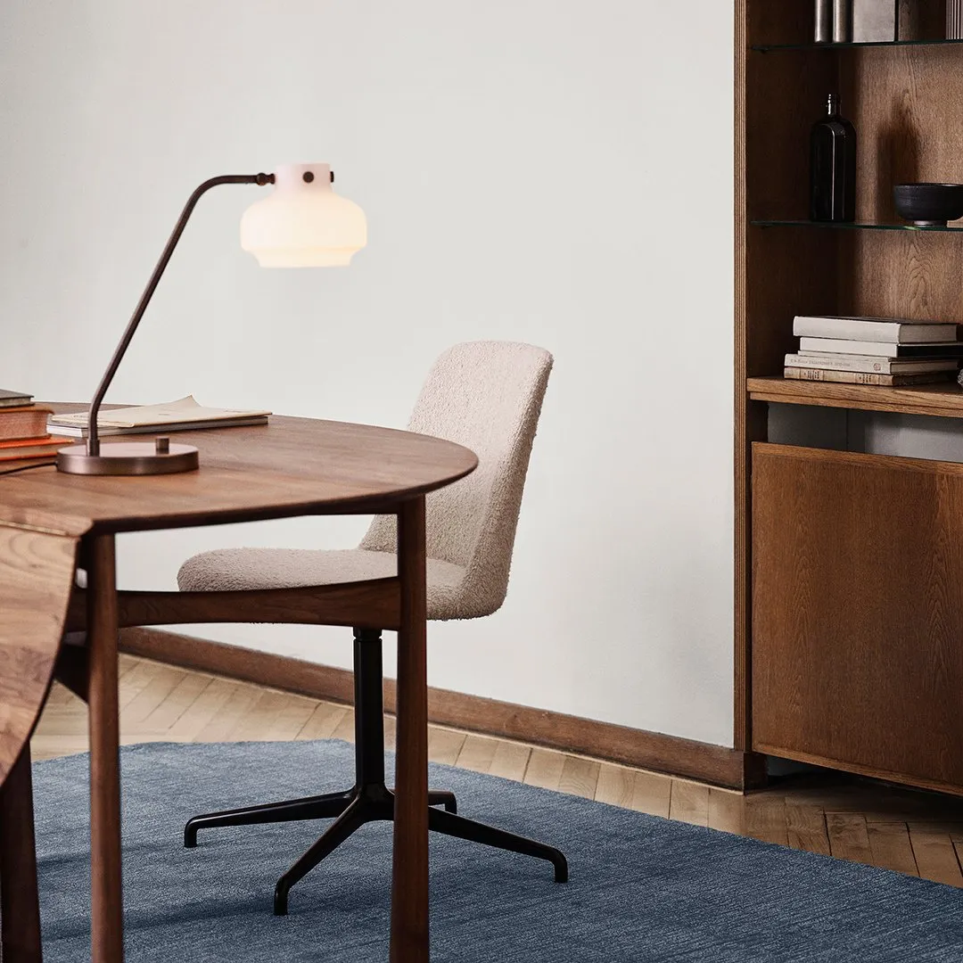 Rely HW18 Chair - 4-Star Swivel Base w/ Return