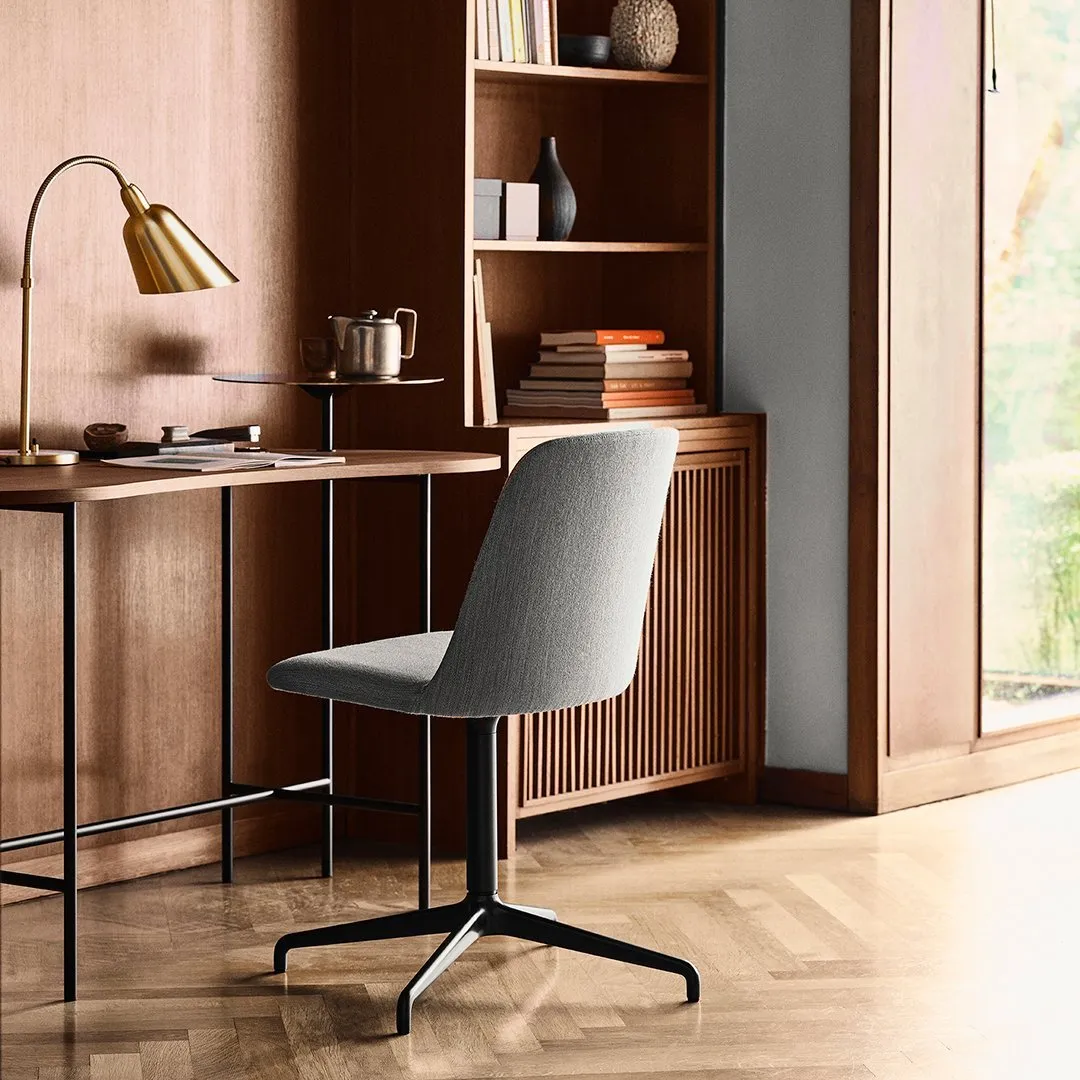 Rely HW18 Chair - 4-Star Swivel Base w/ Return