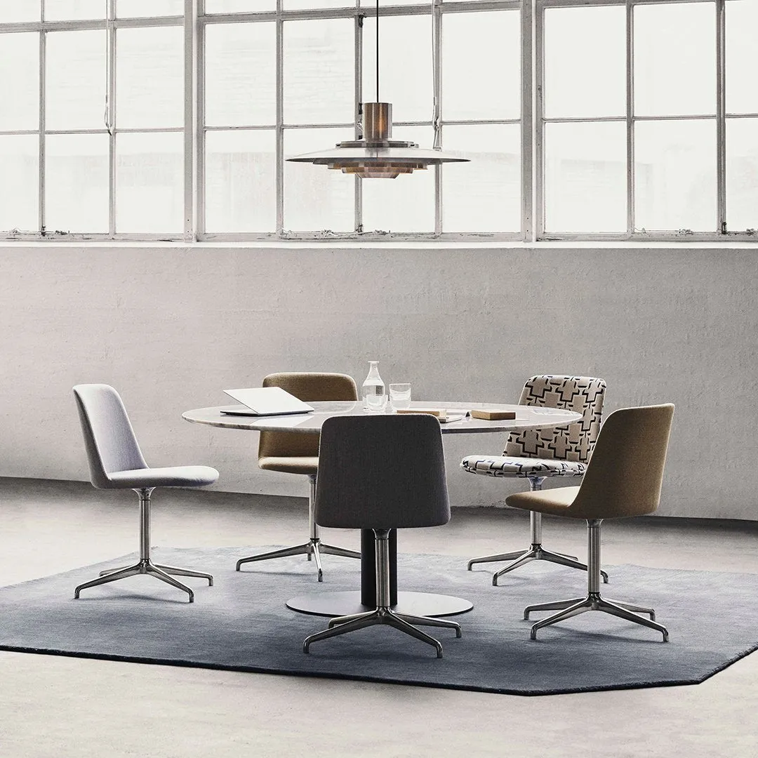 Rely HW18 Chair - 4-Star Swivel Base w/ Return