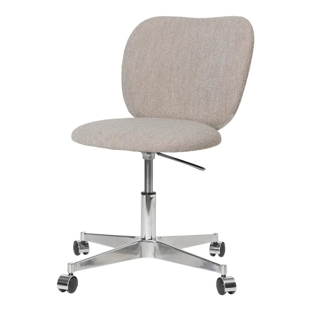 Rico Chair w/ Casters