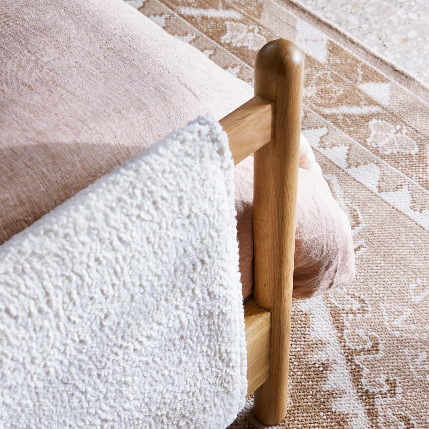 Shearling Bed