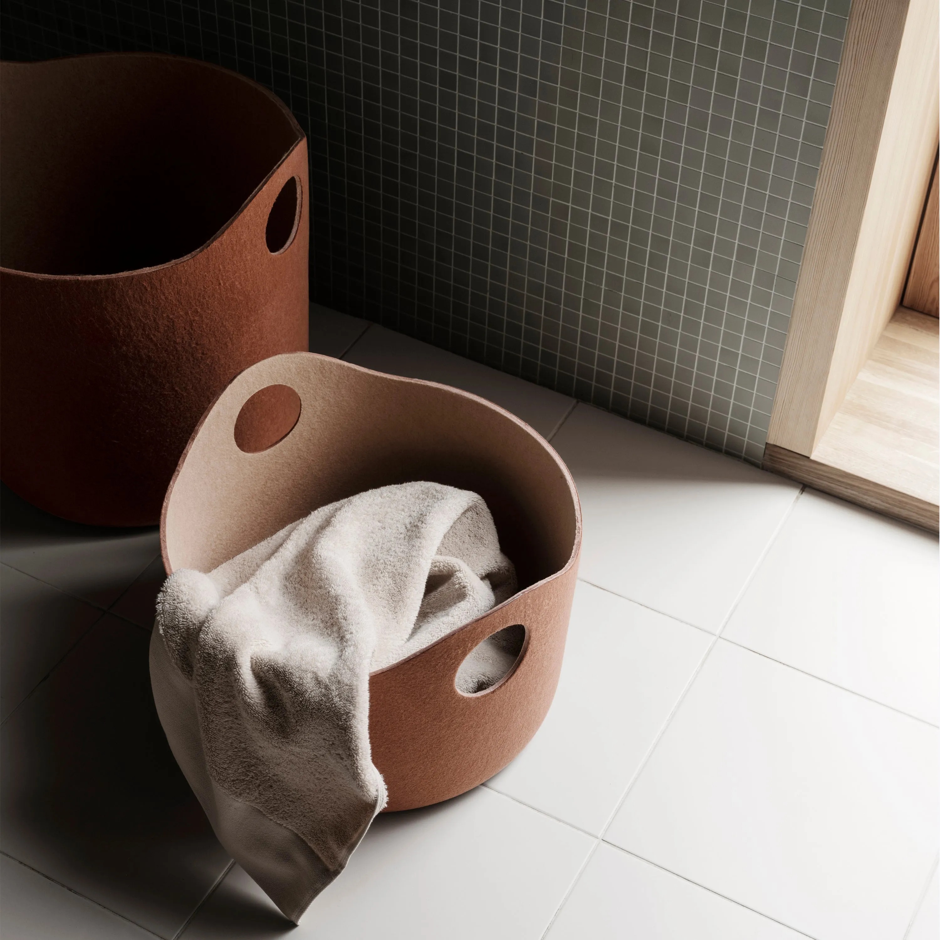 Small Tiggy Felt Basket with Handles