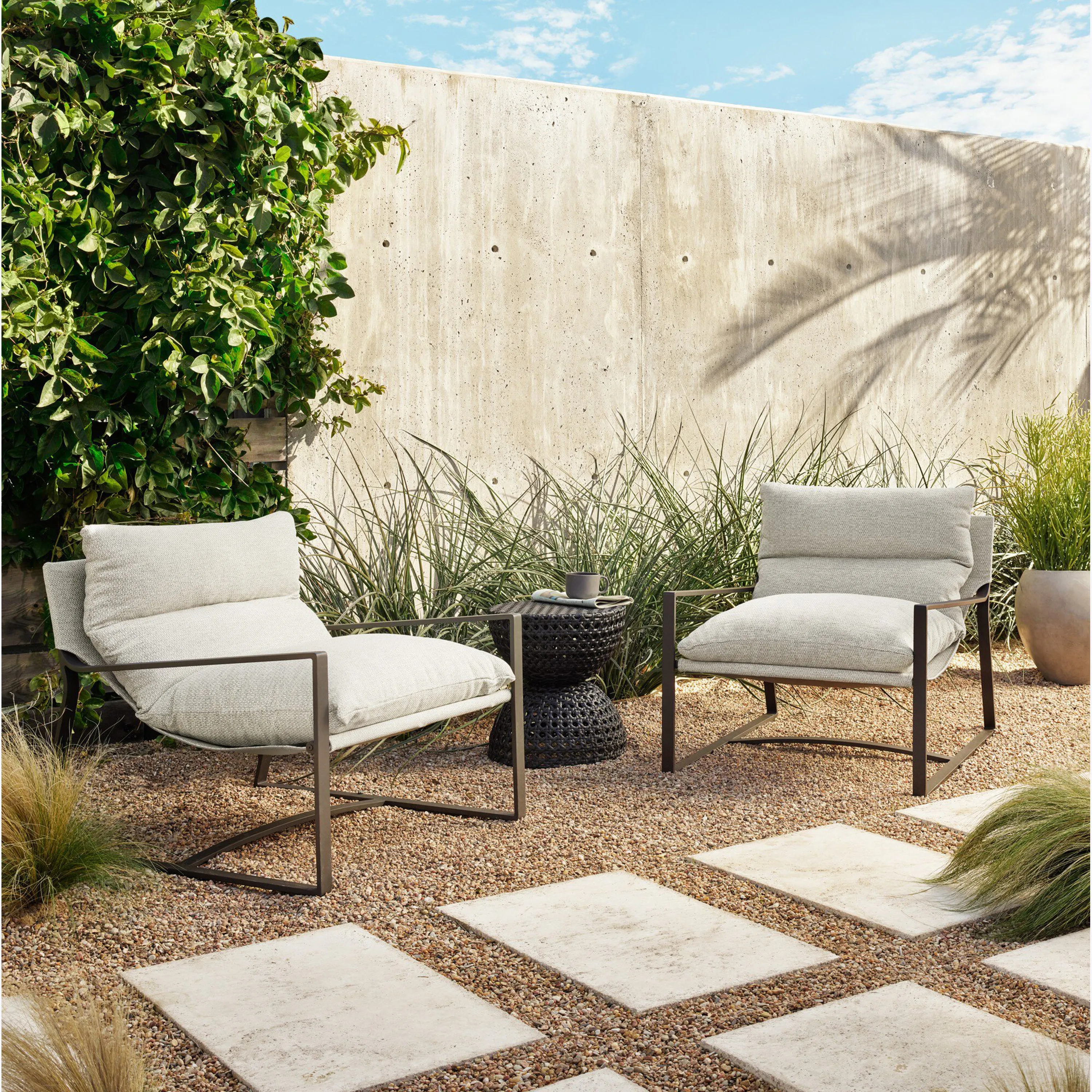 St Avon Outdoor Sling Chair