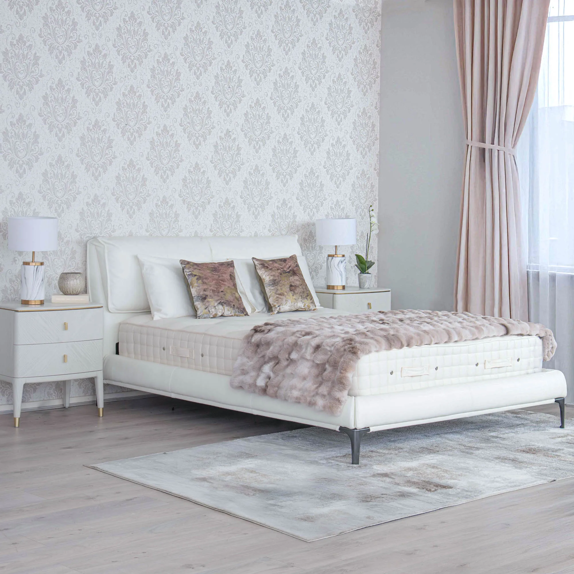 Starlight - Bedframe In Leather Star White