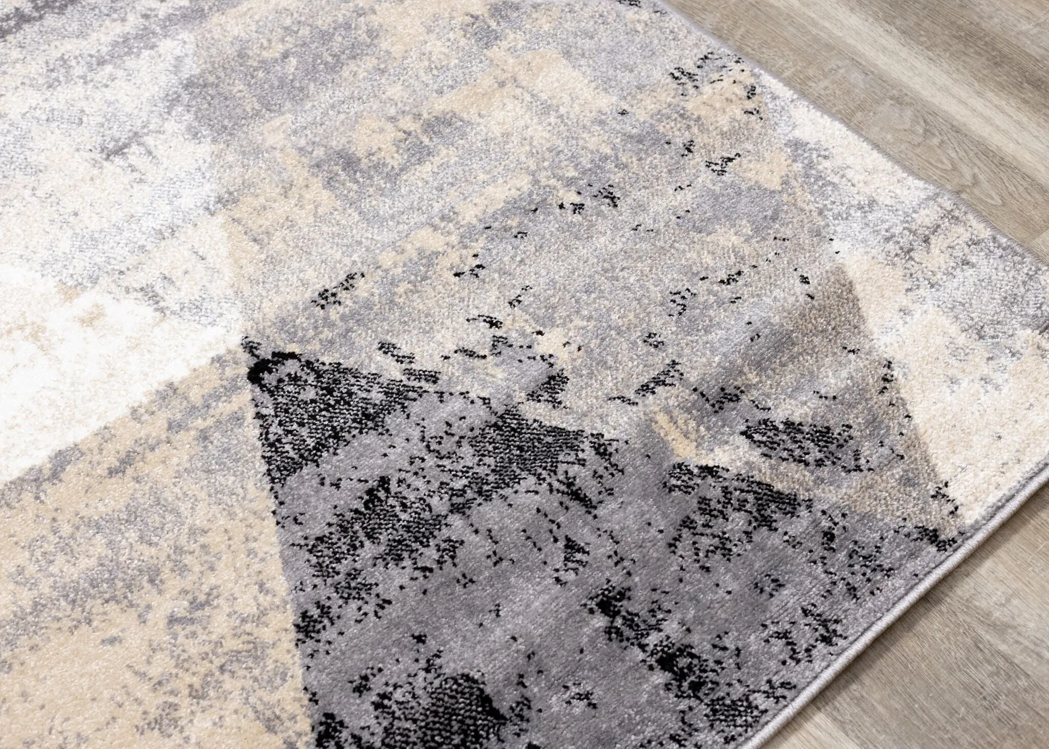 Stone Prism 6'7" x 9'7" Triangle Shapes Area Rug - Cream, Beige