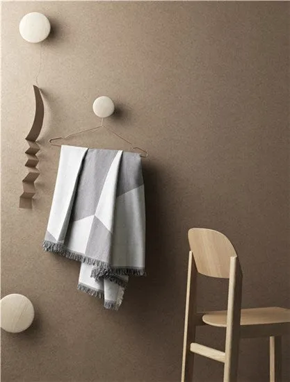 Sway Throw, Black/White
