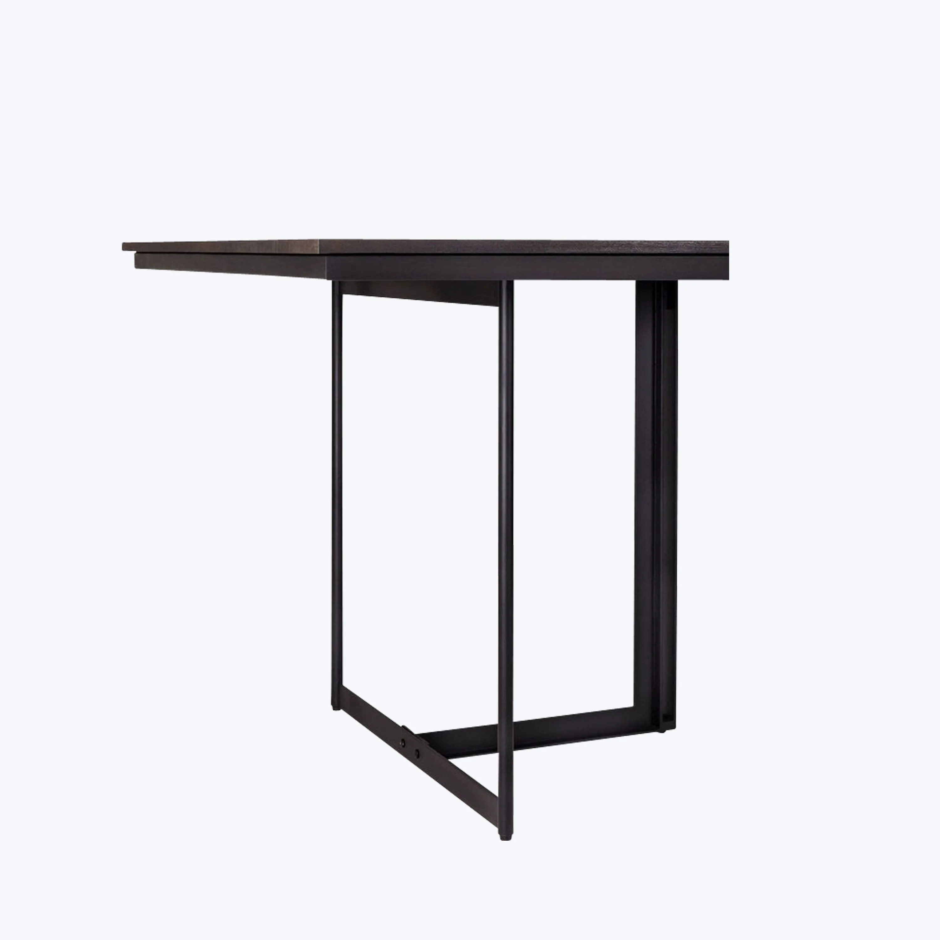Tacet Dining Table