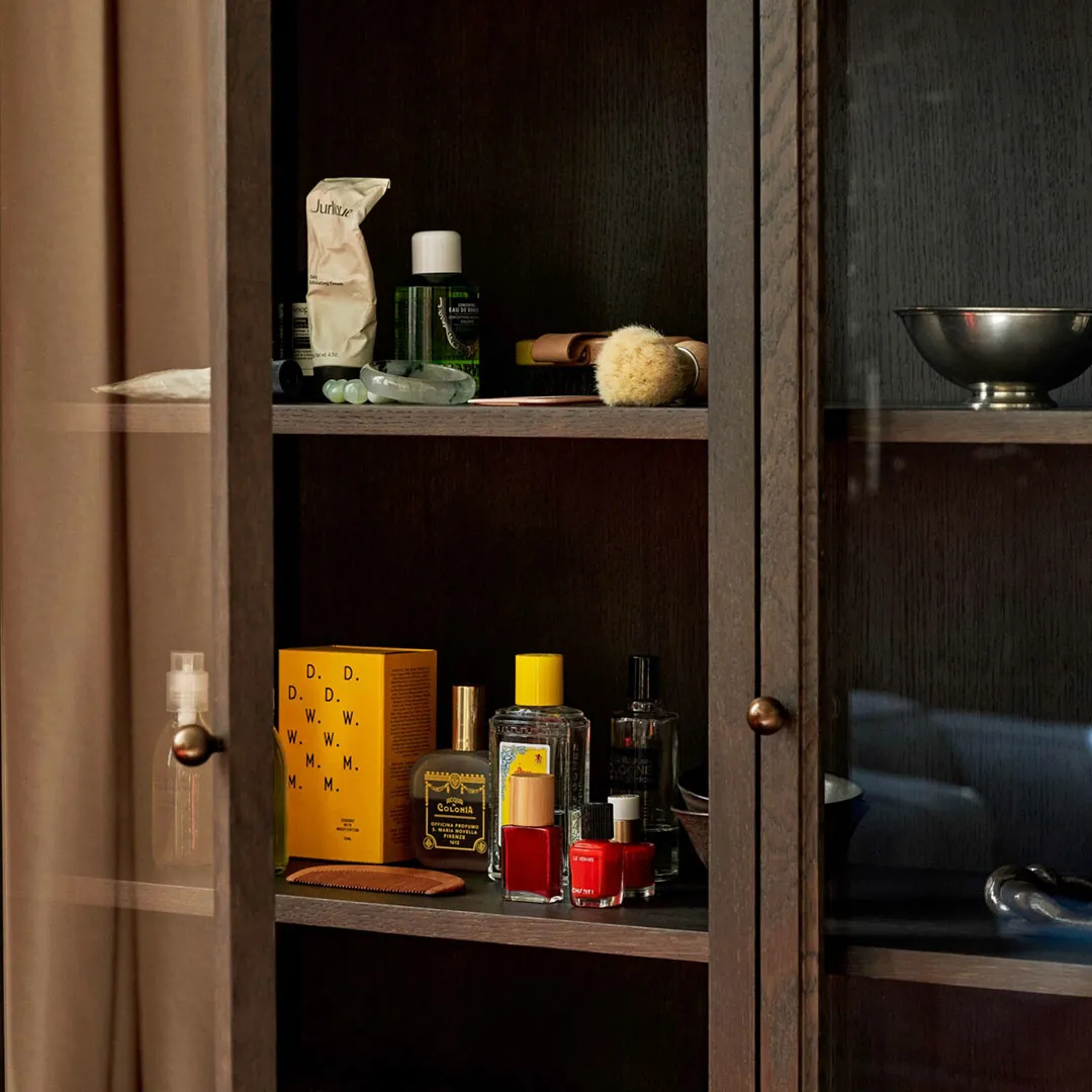 Trace Cabinet