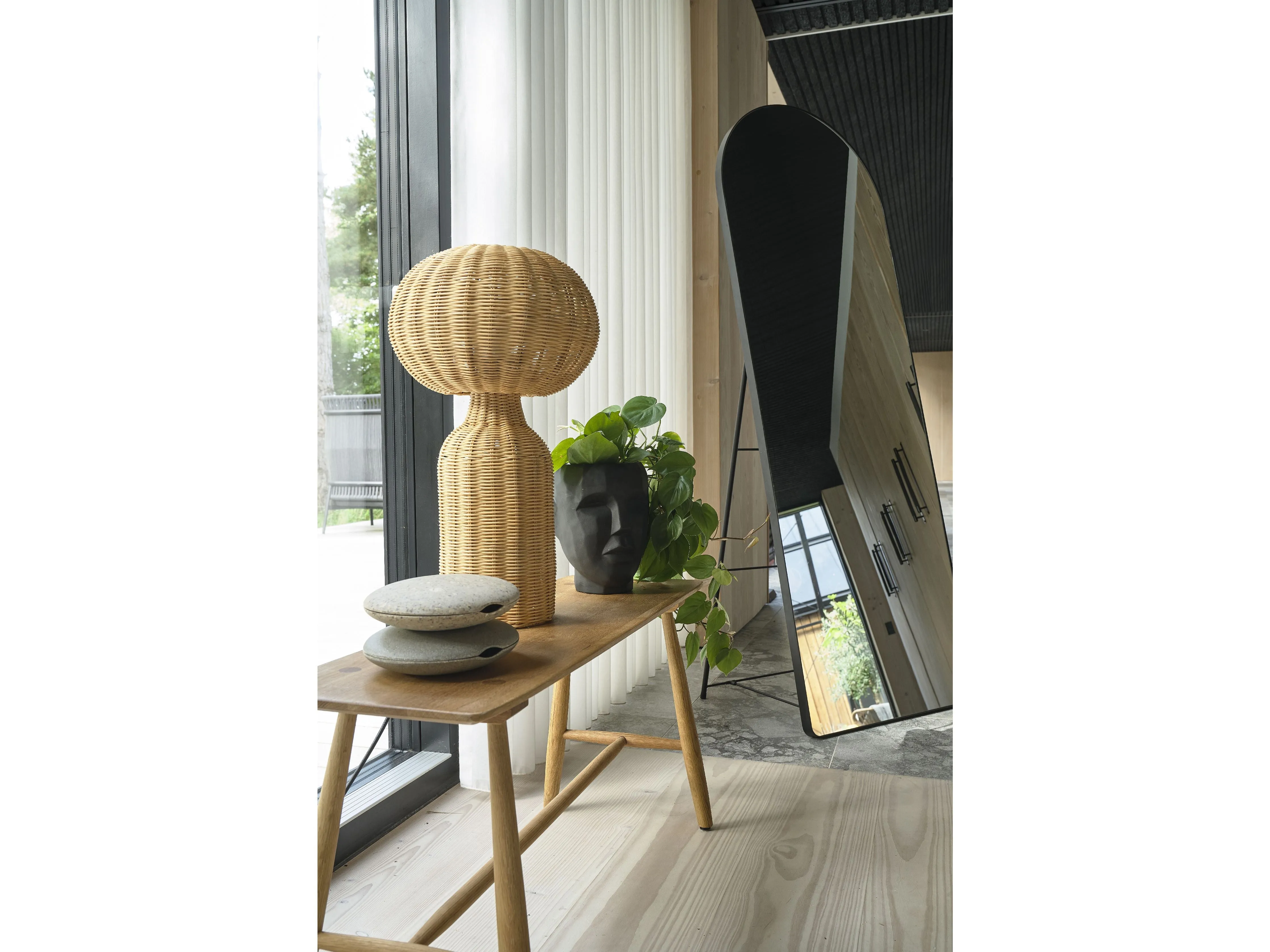 Villa Collection Vasto Mirror, Black
