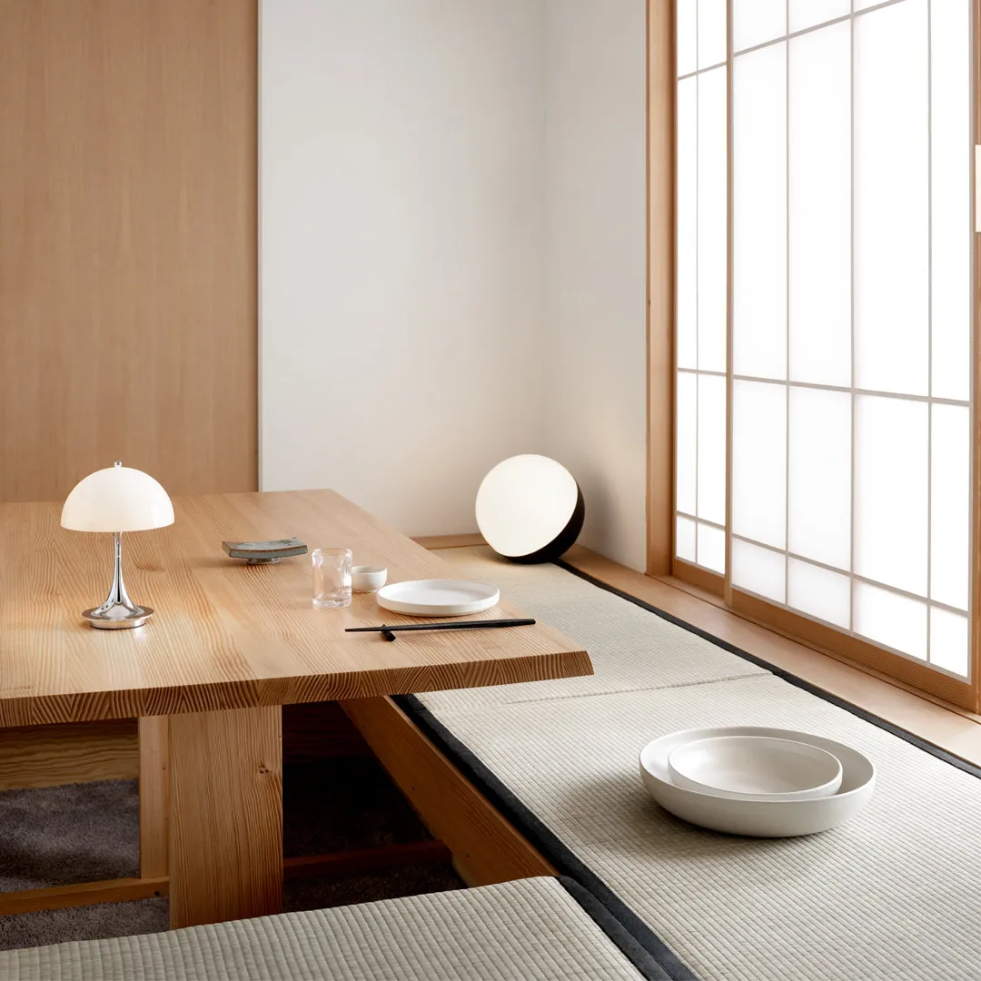 VL Studio Table Lamp