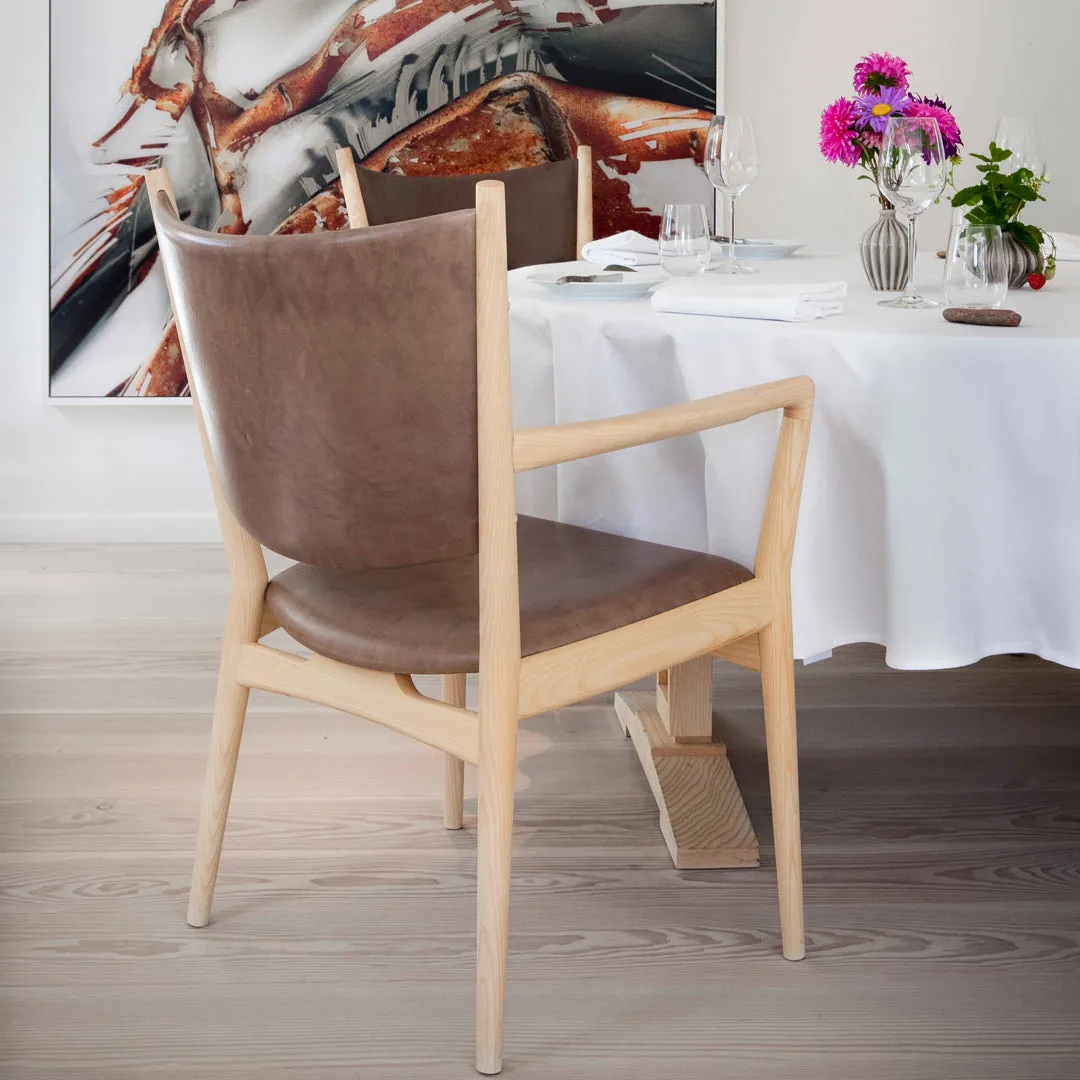Wegner PP240 Conference Chair