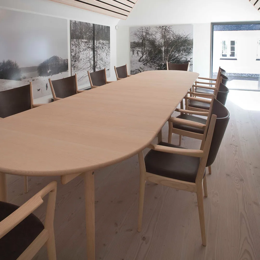 Wegner PP240 Conference Chair