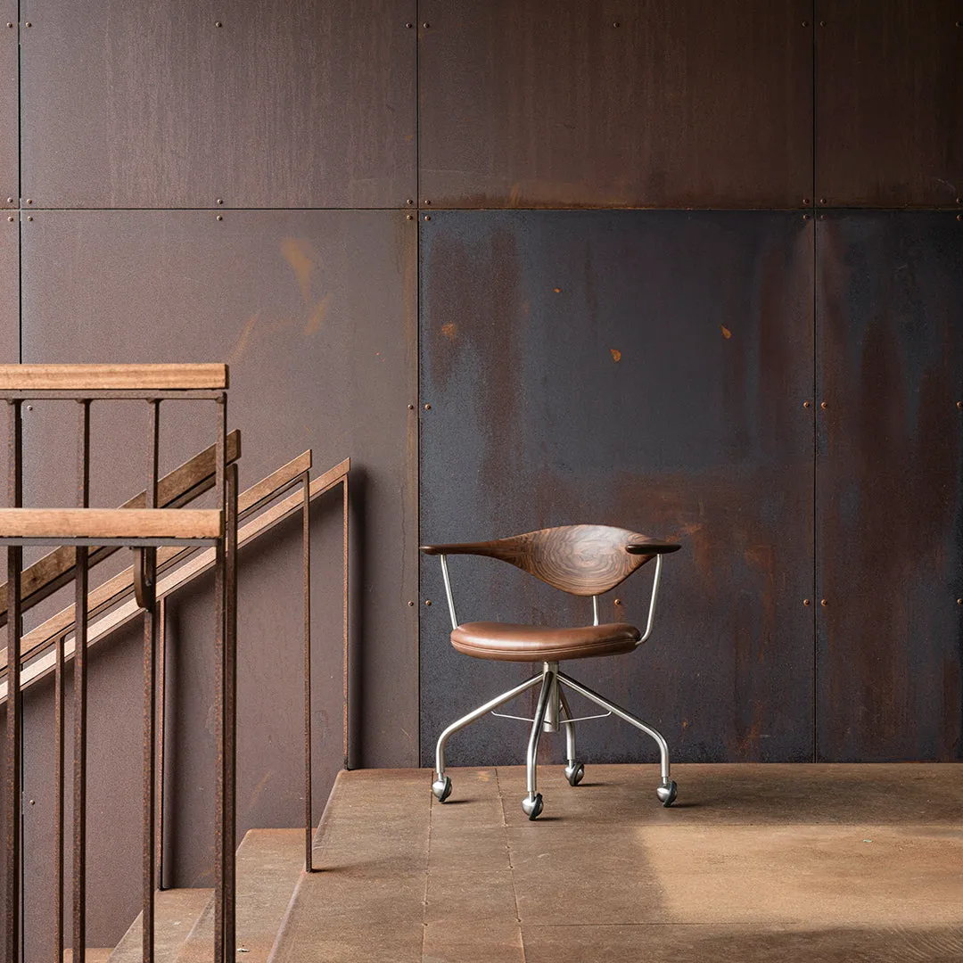 Wegner PP502 Swivel Chair