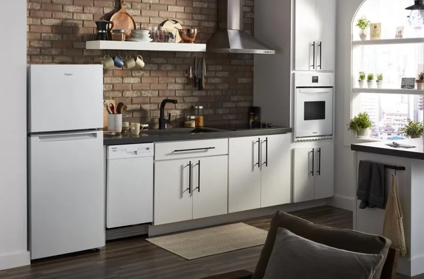 Whirlpool 24" Counter Depth White Top Mount Refrigerator (11.6 Cu.Ft) - WRT112CZJW